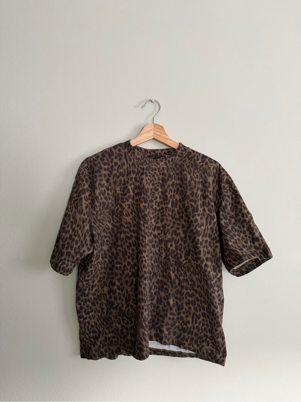 Hollister Brown Leopard-Print Short Sleeve Tee